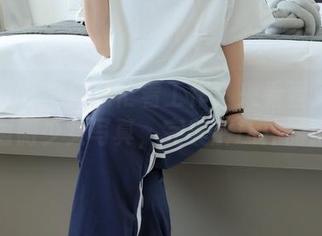 绮梦摄影 - 别只忙着工作！来看看免费的雨薇少女写真，完美解压神器！