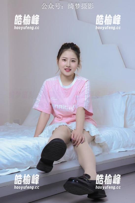 绮梦摄影 - 露露内衣：最新图库，看看谁能抵挡得住这诱惑。