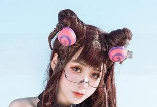 看！芊川一笑MNK的福利原图：少女与花的轻柔碰撞，简直要醉了！