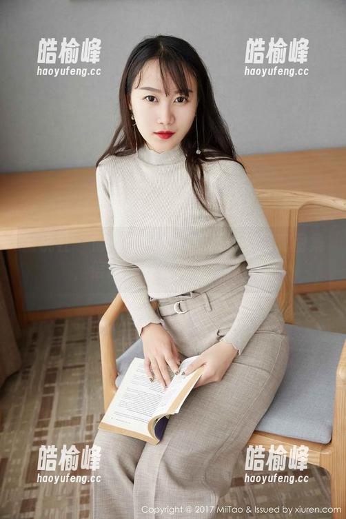 蜜桃社 - 修女的秘密：李颖诗的写真图集，信仰？我只是想拍好看！