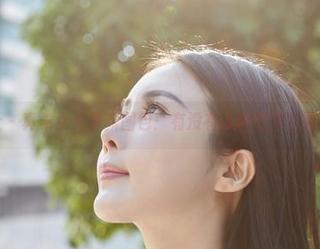 蜜桃社 - 真希女神最新图包:有没有人给我捂住眼睛啊!