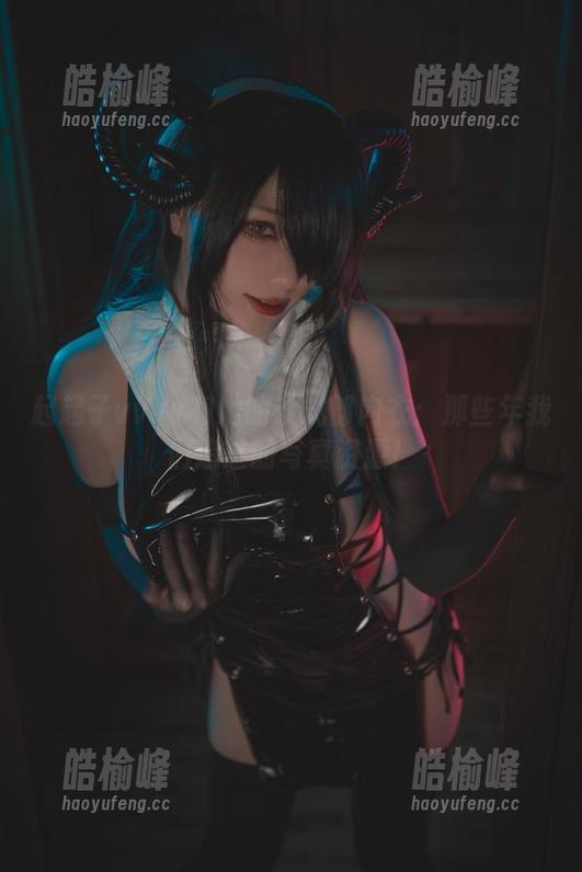 起起子vvvv和她的紫式部内衣：那些年我们追过的写真资源！