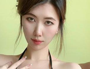 微密圈 - 学院天花板？不，是醇子小姨的写真照亮了我的生活！