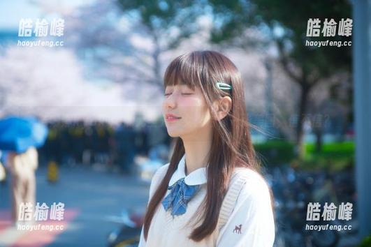 陆卿卿kyokyo的无圣光修女：给你一张美图，信不信？