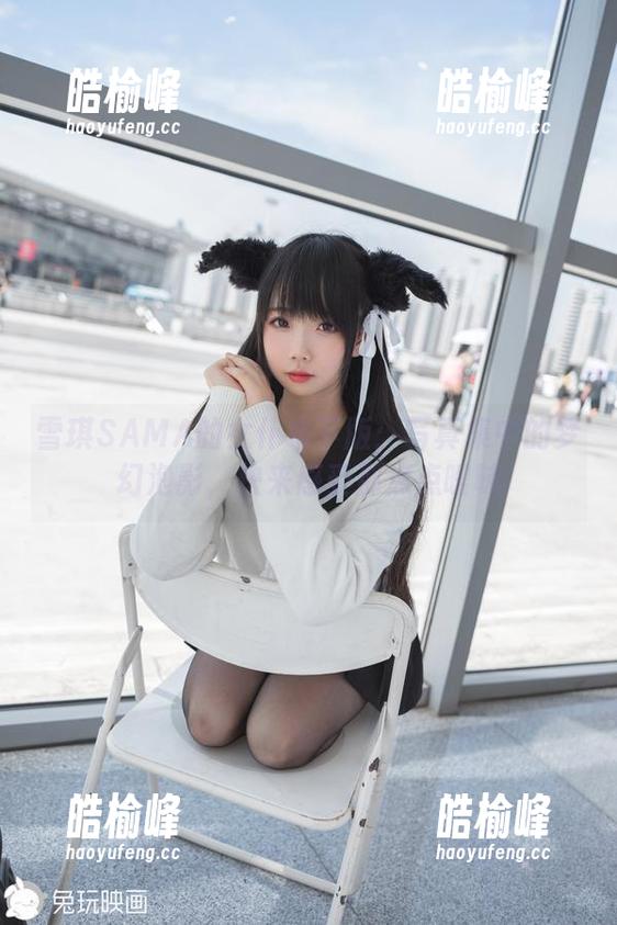 雪琪SAMA的女仆水下版：写真集中的梦幻泡影，快来感受那点点暧昧