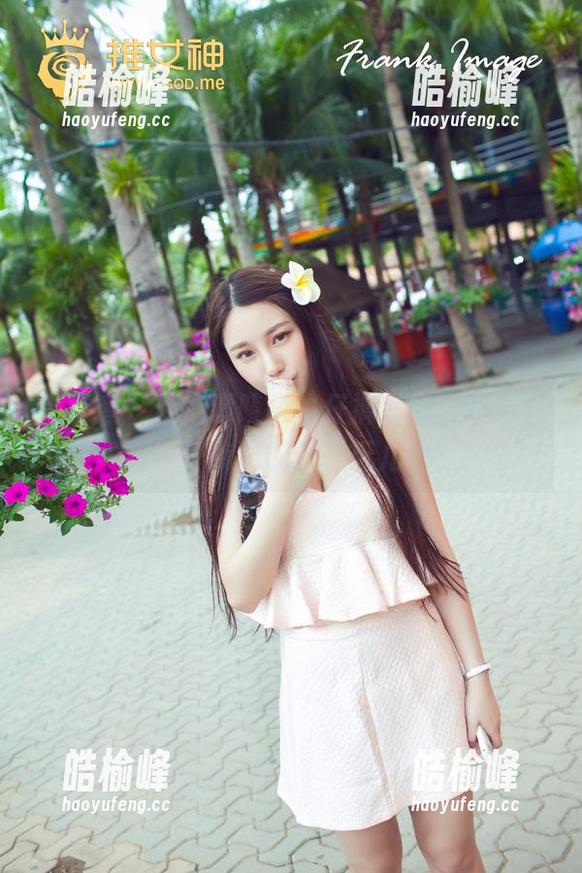 青豆客 - 精选谭晓彤牛仔裤写真，谁会想到牛仔裤还能这么玩儿呢？